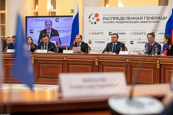Михаил Романов: Совершенствование законодательной базы имеет первостепенное значение для модернизации российской энергетики